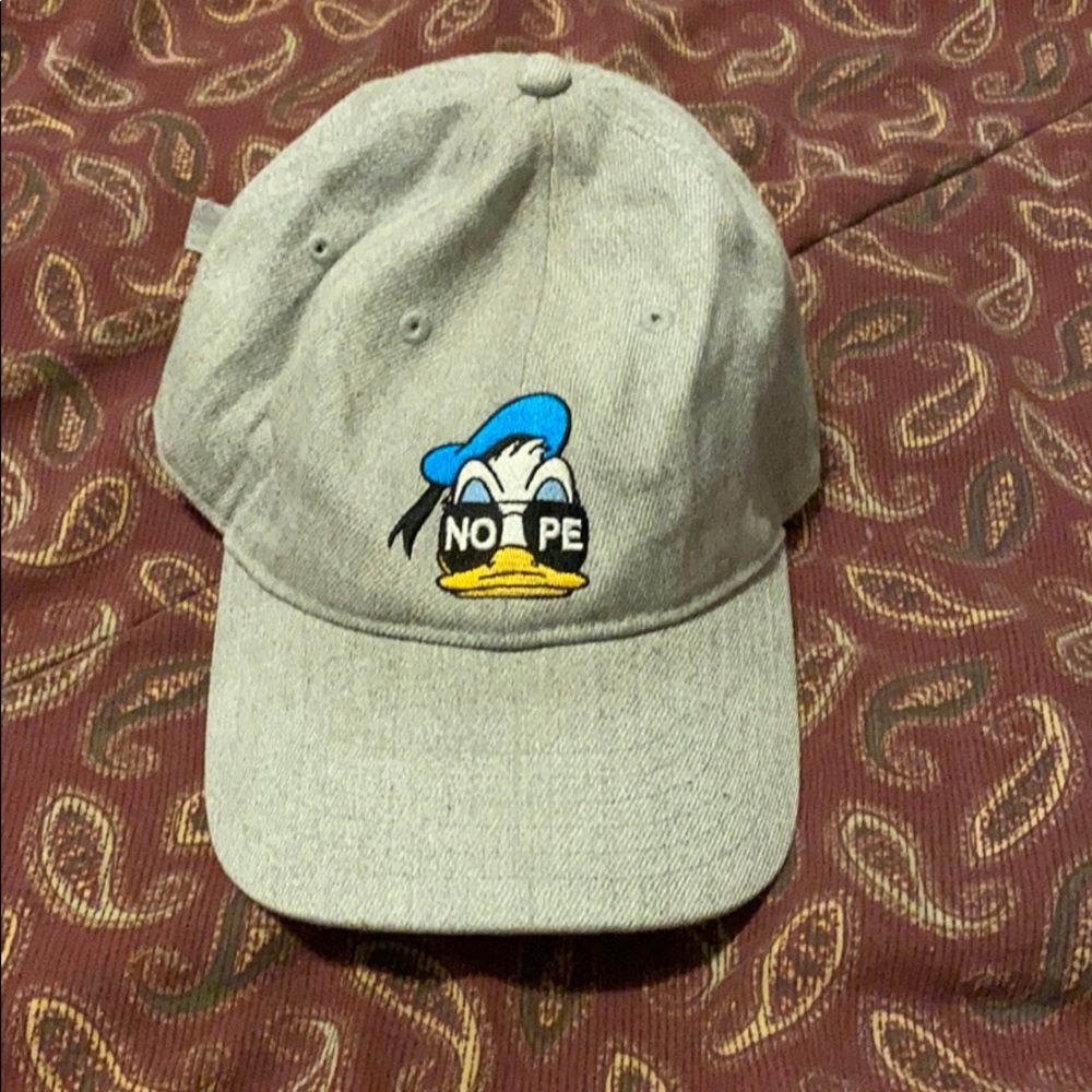 Donald Duck Grey Strap hat